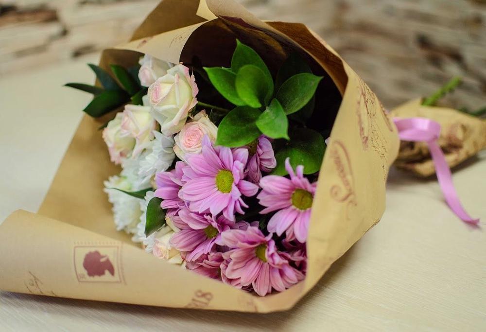 Букет цветов из: Розы и Хризантемы в Курумкане