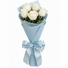Букет 5 Белых роз Проуд в Курумкане