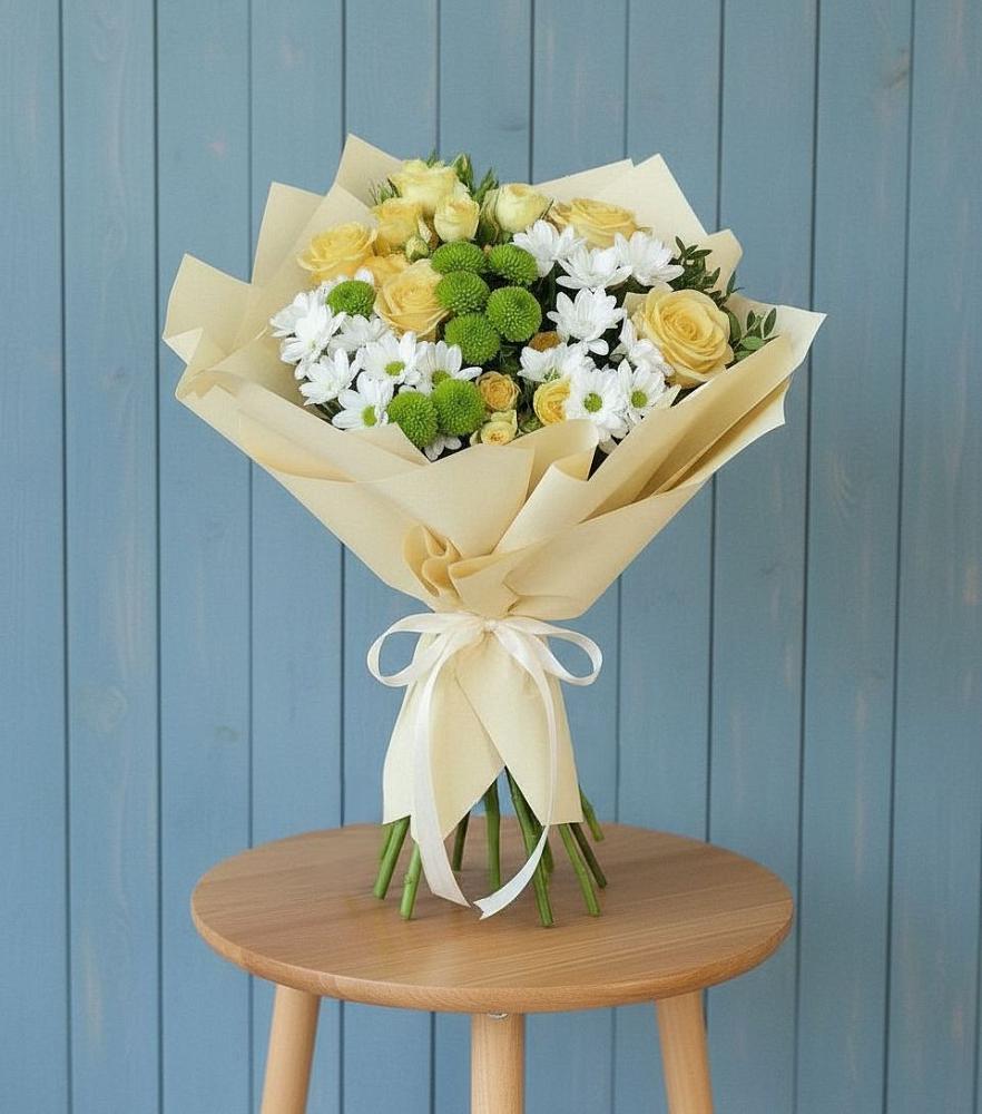 Букет цветов из: Хризантемы и Розы в Курумкане