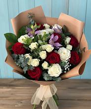 Букет цветов из:  Розы и Альстромерии в Курумкане