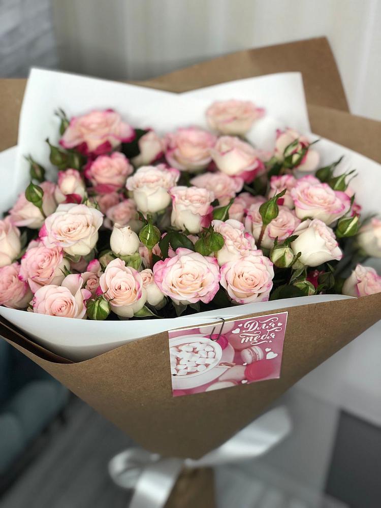 Букет цветов из: Розы в Курумкане