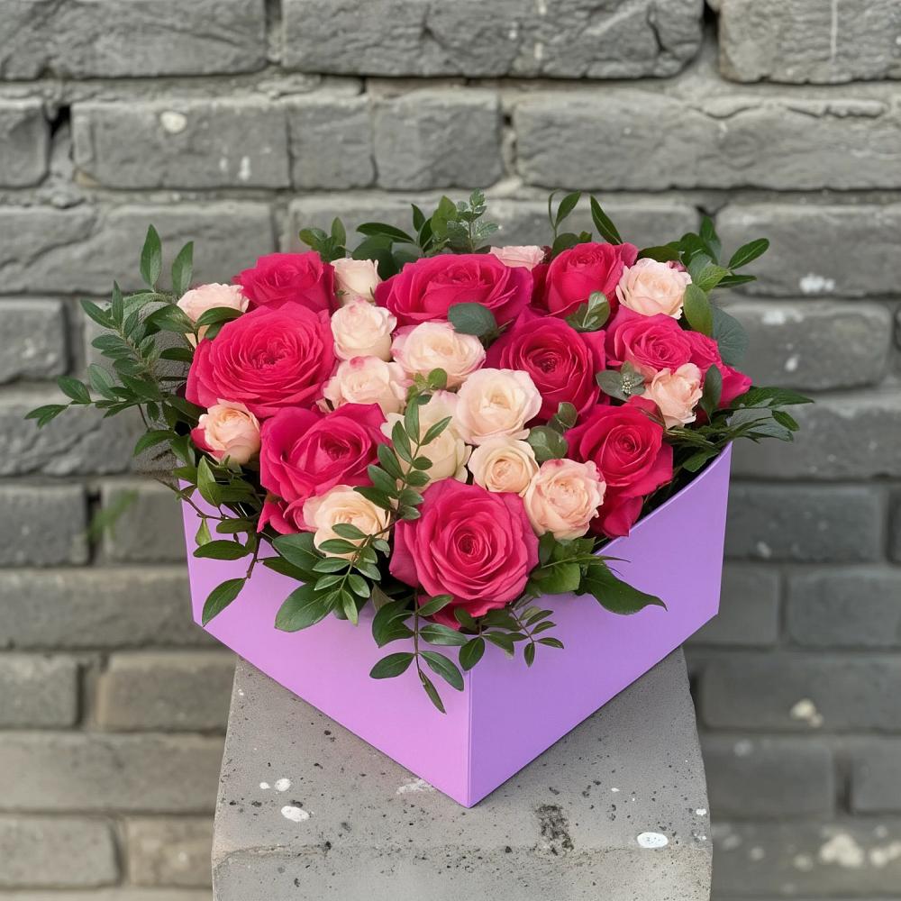 Цветочная композиция из Розы в коробке в Курумкане