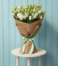 Букет цветов из:  Лизиантусы в Курумкане