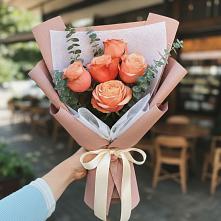 Букет цветов из:  Розы #REPLACE_PRED# Курумкане