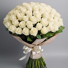 Букет 101 беля роза Белоснежка в Курумкане