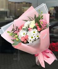 Букет цветов из:  Розы, Лизиантусы и Хризантемы в Курумкане