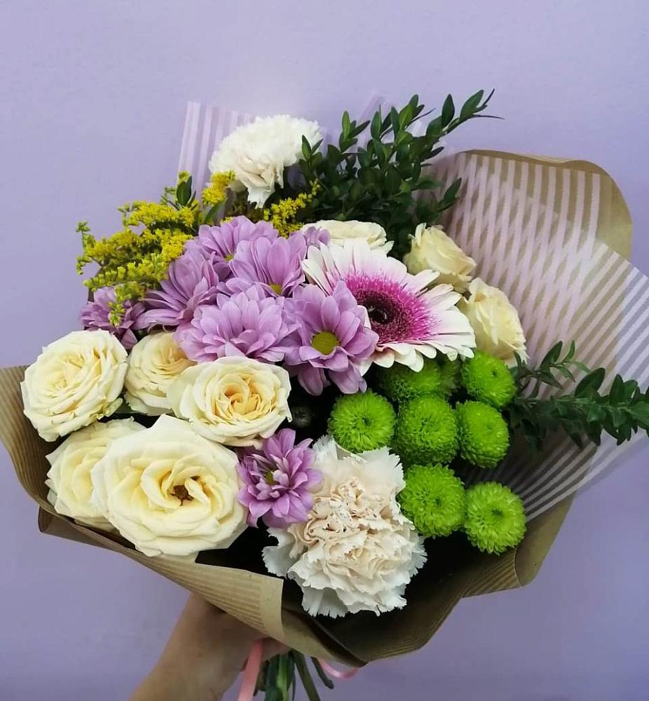 Букет цветов из: Хризантемы, Розы, Гвоздики и Герберы в Курумкане