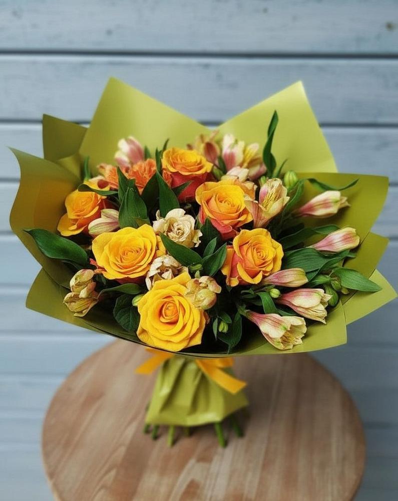 Букет цветов из: Альстромерии и Розы в Курумкане