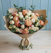 Букет цветов из:  Альстромерии и Розы в Курумкане